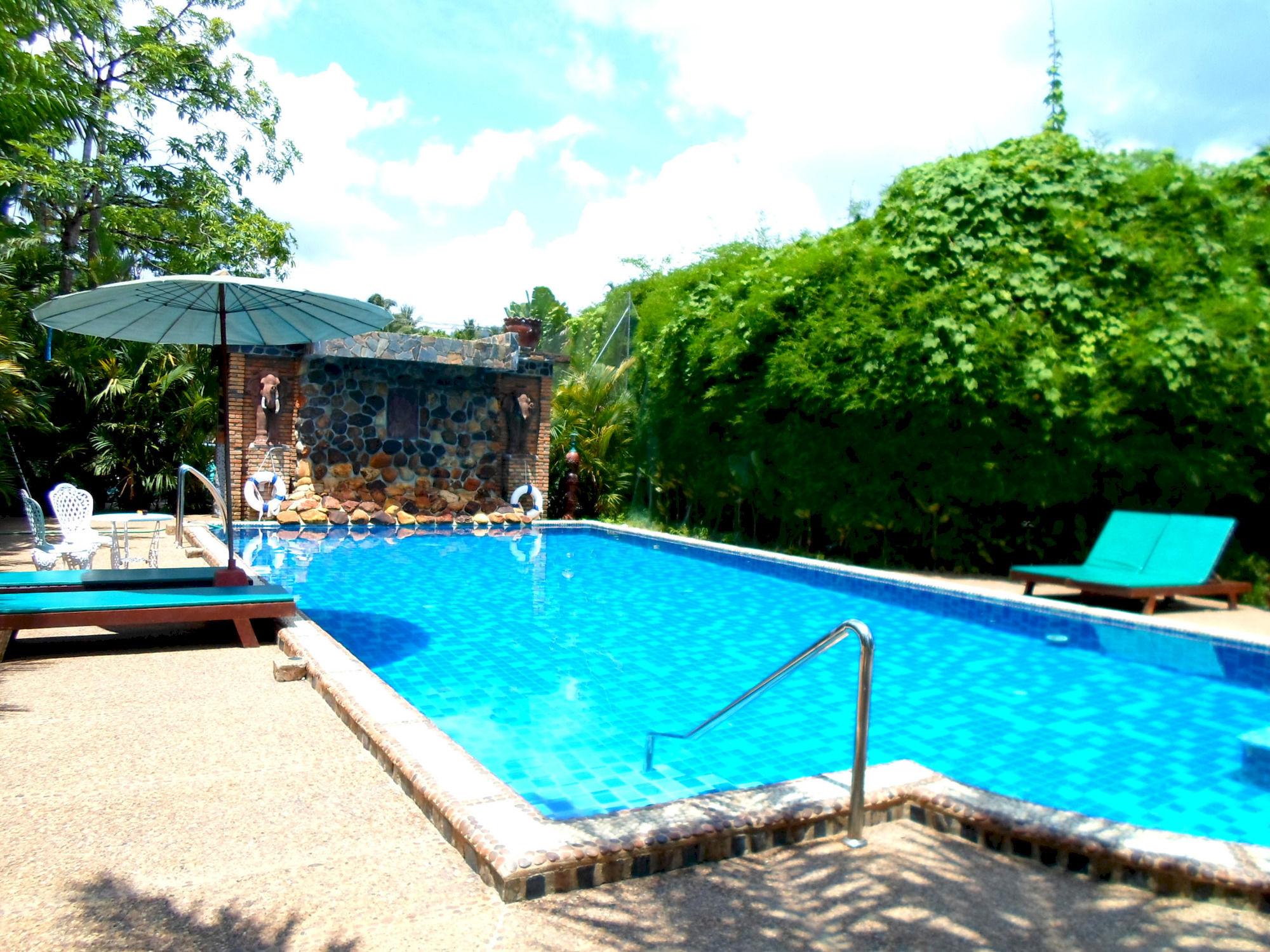 Hotel Khaosok And Spa Khao Sok National Park Zewnętrze zdjęcie